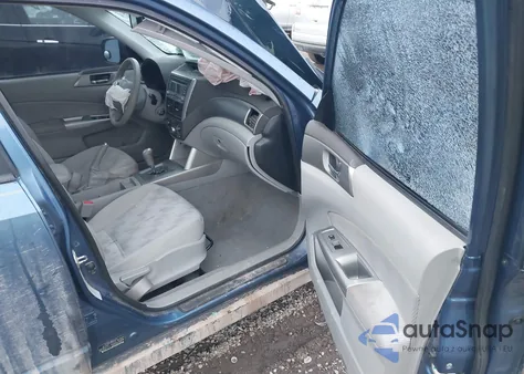 2010 Subaru Forester 2.5X Premium z USA, uszkodzony, nr VIN JF2SH6CCXAH904100